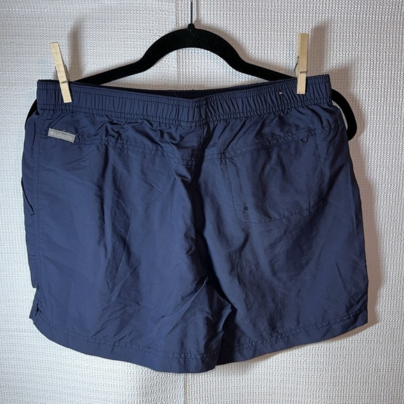 COLUMBIA Sportswear Athleisure Blue Shorts Medium - Picture 3 of 6